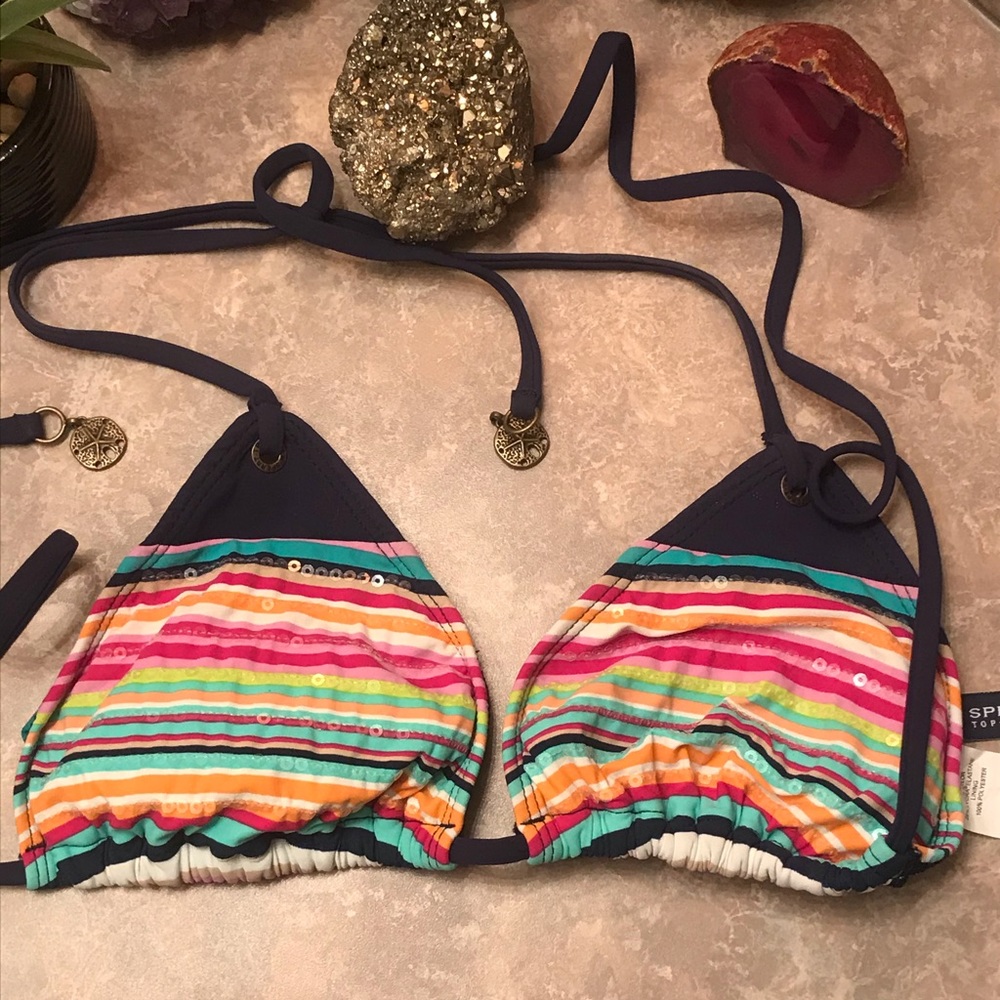 Sperry triangle top